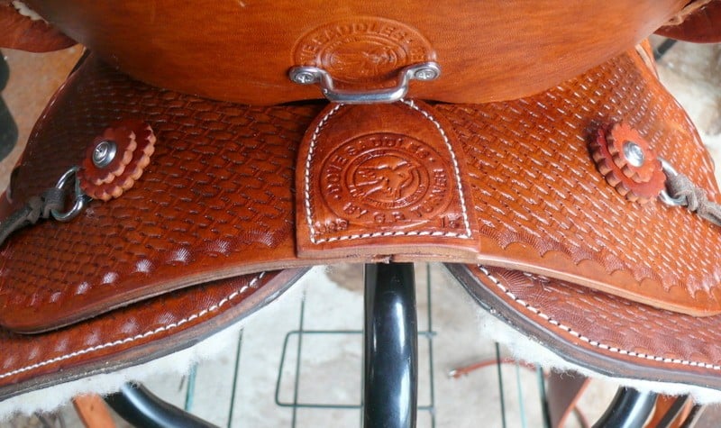 Saddle Top Round
