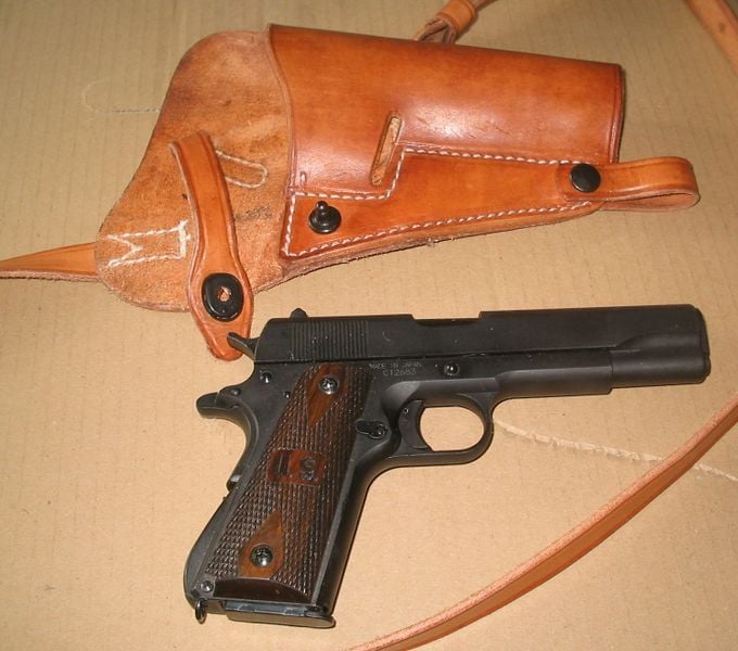 Gun Holster 800 X600